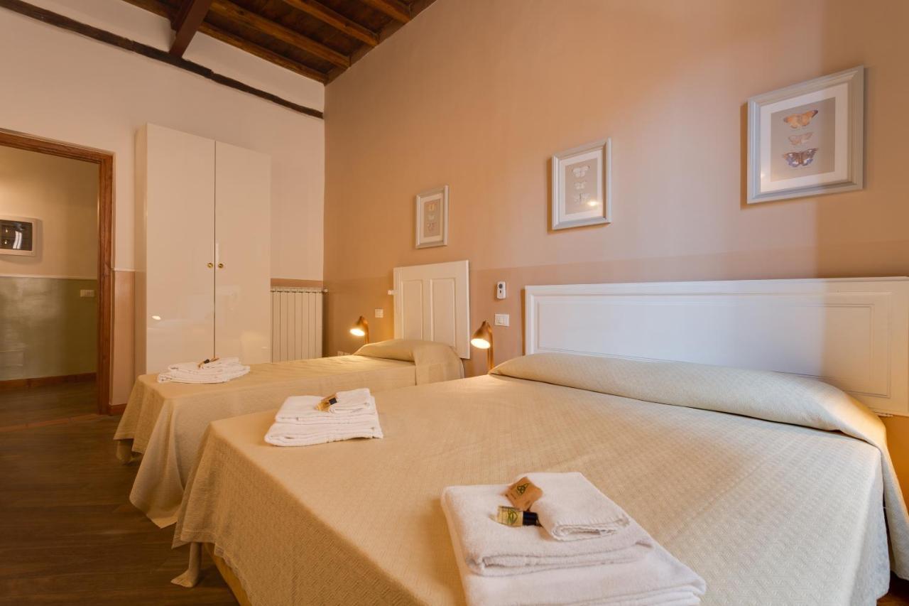 Romac Baullari Holiday Apartment In Campo De Fiori Extérieur photo