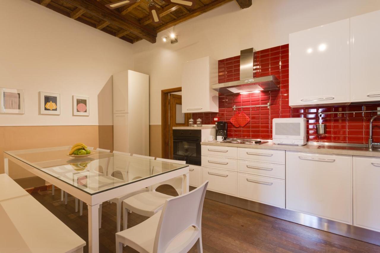 Romac Baullari Holiday Apartment In Campo De Fiori Extérieur photo